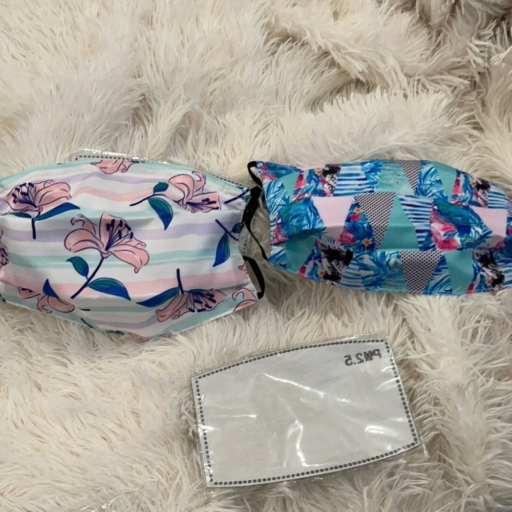 6/$20 New set/2 floral face masks
